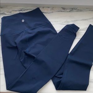 Navy LuLulemon leggings, like new